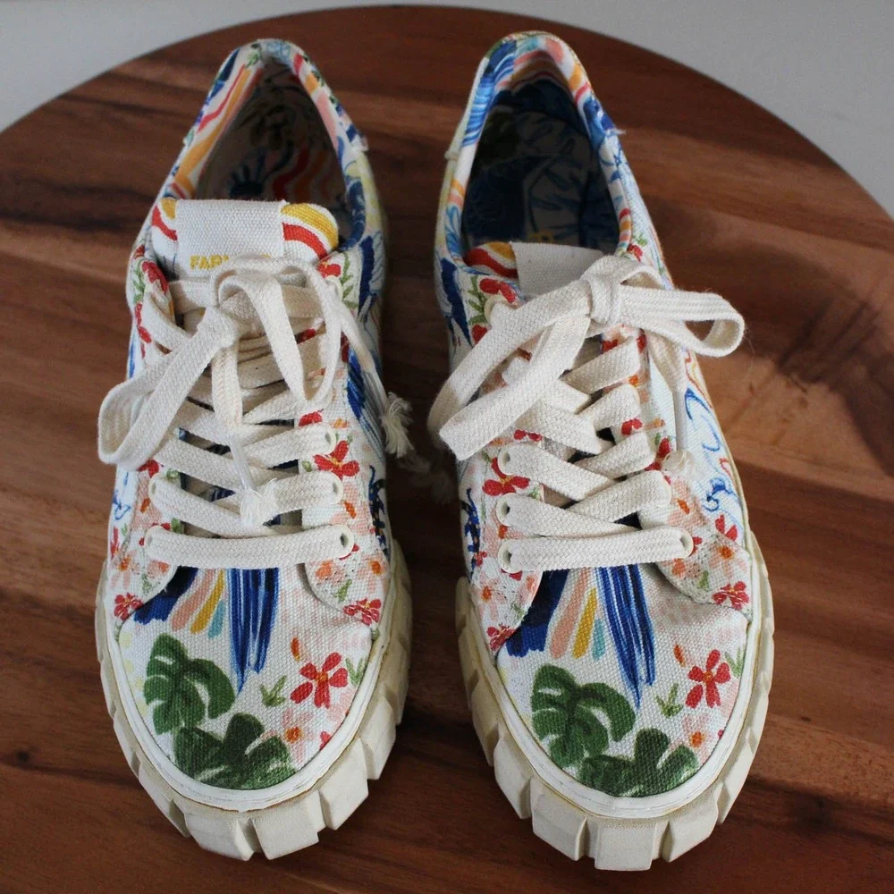 Farm Rio Platform Sneakers Womens 38 White Tropical Floral Canvas Copacabana